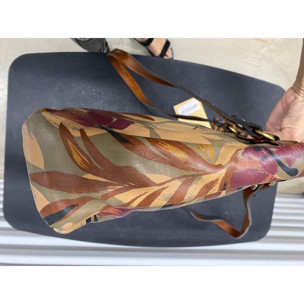 Patricia Nash Women's Poppy Tote PURSE SATCHEL Palm Leaves NWTS SHIPS FAST - Picture 6 of 8